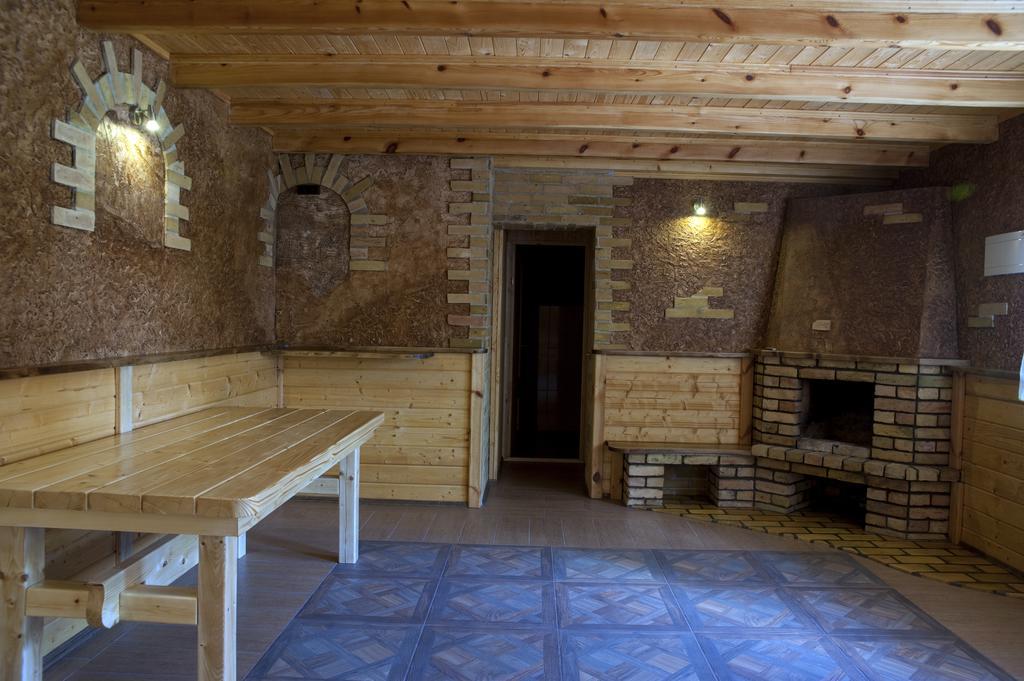 Zalie Abolisi Ξενοδοχείο Βέντσπιλς Εξωτερικό φωτογραφία
